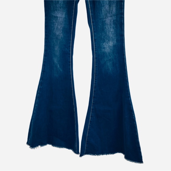 🫸🏿SOLD🫷🏻Free People Denim Super Flare Jeans BNWT - Picture 8 of 15